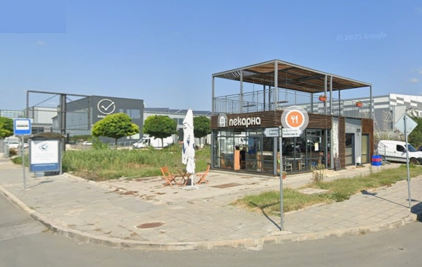 Заповед за спечелен търг с тайно наддаване, за срок от 3 /три/ години, наемане на Павилион с навес за търговия на кафе и закуски с площ 30 м2